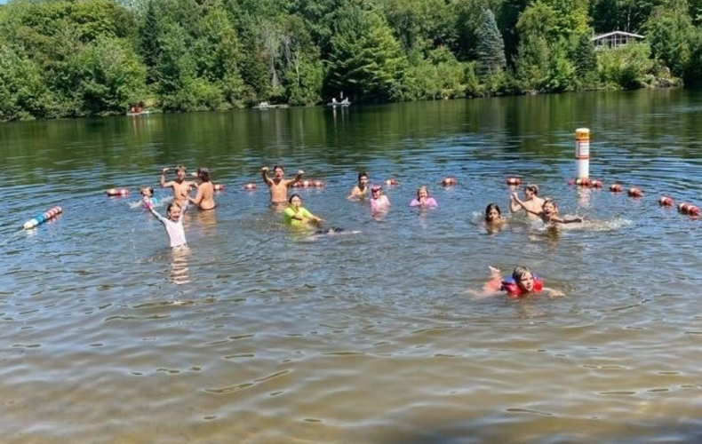 Spécial fin de saison : baignade ouverte plus longtemps pour toute la famille!