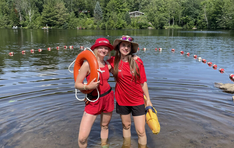 Sauveteur plage au lac Loiselle