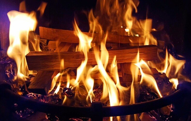 Feux à ciel ouvert : pensez à vérifier avant d'allumer